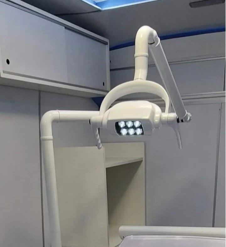 Sillón Dental Detes y Compresor Machtig 1 Hp, 40 L, con ventilador. (usados) - Imagen 4